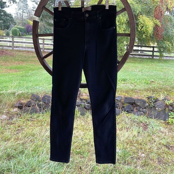 Reformation woman’s black jeans - Picture 2 of 13